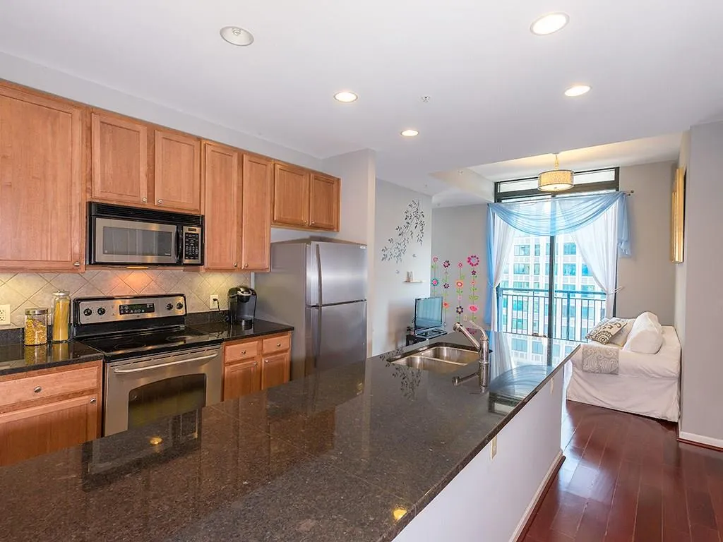 3040 Peachtree Road Nw Unit 1601, Atlanta, Georgia 30305, 1 Bedroom Bedrooms, ,1 BathroomBathrooms,Residential,Sold,3040 Peachtree Road Nw Unit 1601,5698068