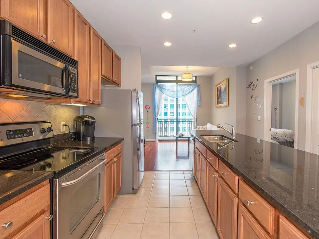 3040 Peachtree Road Nw Unit 1601, Atlanta, Georgia 30305, 1 Bedroom Bedrooms, ,1 BathroomBathrooms,Residential,Sold,3040 Peachtree Road Nw Unit 1601,5698068
