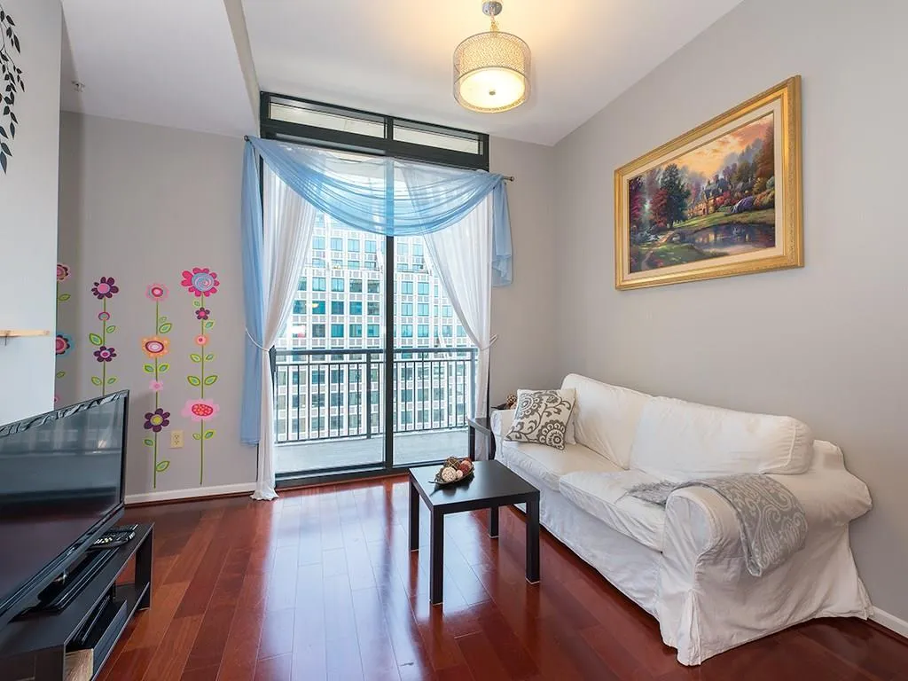 3040 Peachtree Road Nw Unit 1601, Atlanta, Georgia 30305, 1 Bedroom Bedrooms, ,1 BathroomBathrooms,Residential,Sold,3040 Peachtree Road Nw Unit 1601,5698068