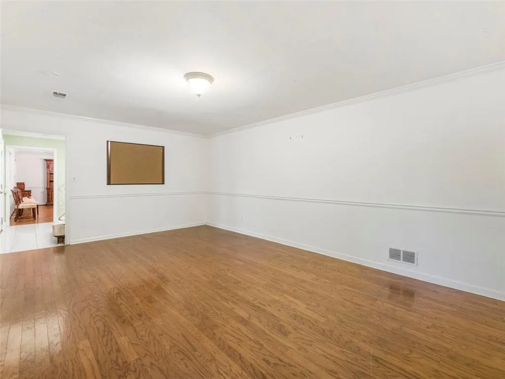 1095 Old Woodbine Road, Atlanta, Georgia 30319, 5 Bedrooms Bedrooms, ,4 BathroomsBathrooms,Residential,Sold,1095 Old Woodbine Road,6969445