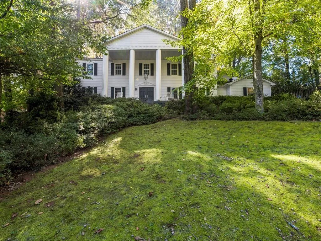 1095 Old Woodbine Road, Atlanta, Georgia 30319, 5 Bedrooms Bedrooms, ,4 BathroomsBathrooms,Residential,Sold,1095 Old Woodbine Road,6969445