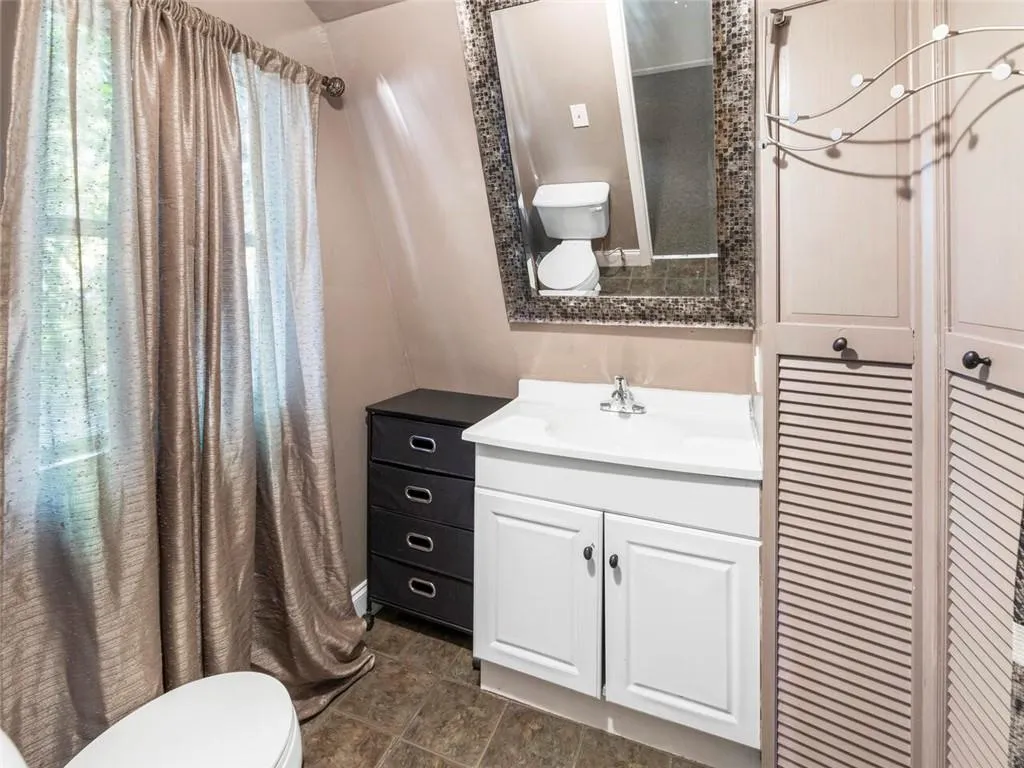 1095 Old Woodbine Road, Atlanta, Georgia 30319, 5 Bedrooms Bedrooms, ,4 BathroomsBathrooms,Residential,Sold,1095 Old Woodbine Road,6969445