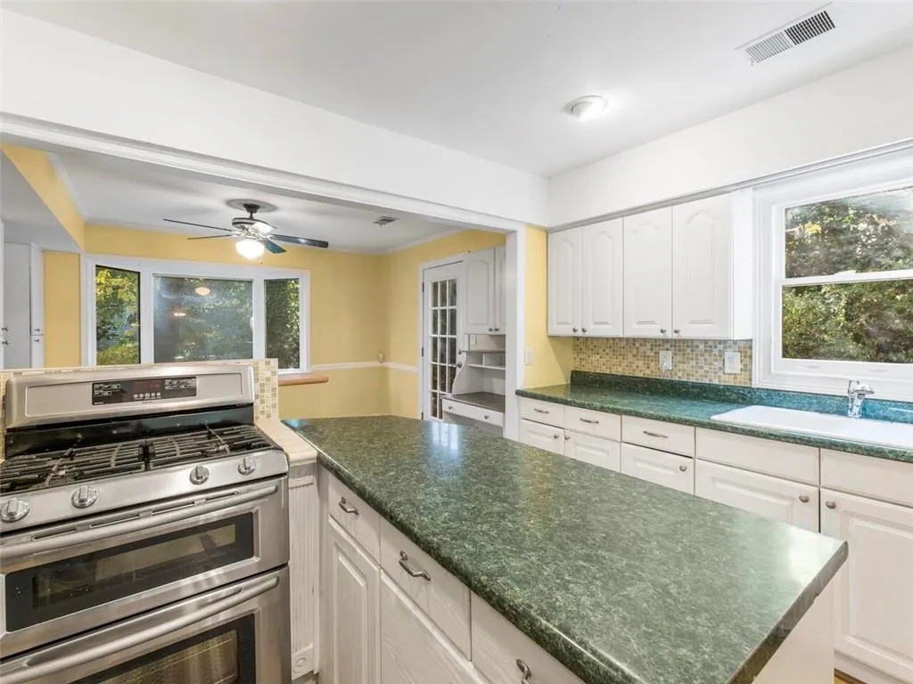 1095 Old Woodbine Road, Atlanta, Georgia 30319, 5 Bedrooms Bedrooms, ,4 BathroomsBathrooms,Residential,Sold,1095 Old Woodbine Road,6969445