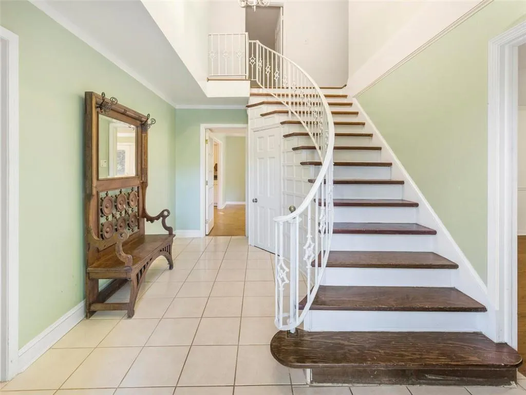 1095 Old Woodbine Road, Atlanta, Georgia 30319, 5 Bedrooms Bedrooms, ,4 BathroomsBathrooms,Residential,Sold,1095 Old Woodbine Road,6969445