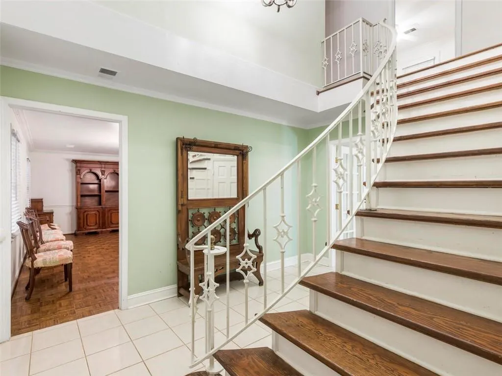 1095 Old Woodbine Road, Atlanta, Georgia 30319, 5 Bedrooms Bedrooms, ,4 BathroomsBathrooms,Residential,Sold,1095 Old Woodbine Road,6969445