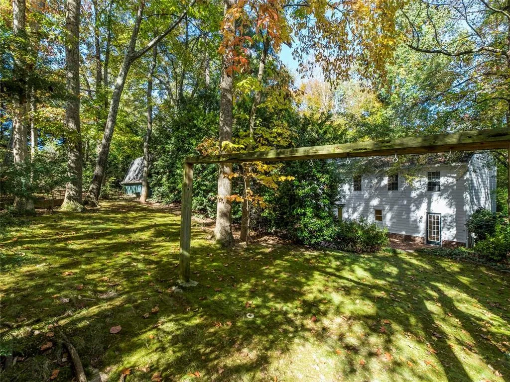 1095 Old Woodbine Road, Atlanta, Georgia 30319, 5 Bedrooms Bedrooms, ,4 BathroomsBathrooms,Residential,Sold,1095 Old Woodbine Road,6969445