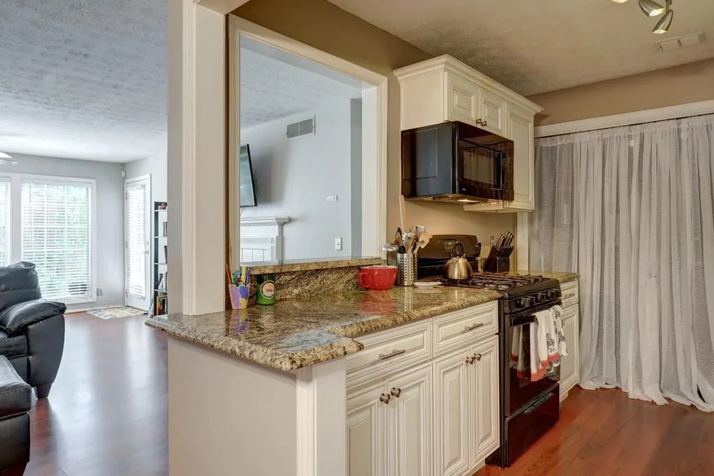 502 Gettysburg Place, Atlanta, Georgia 30350, 2 Bedrooms Bedrooms, ,2 BathroomsBathrooms,Residential,Sold,502 Gettysburg Place,6720501