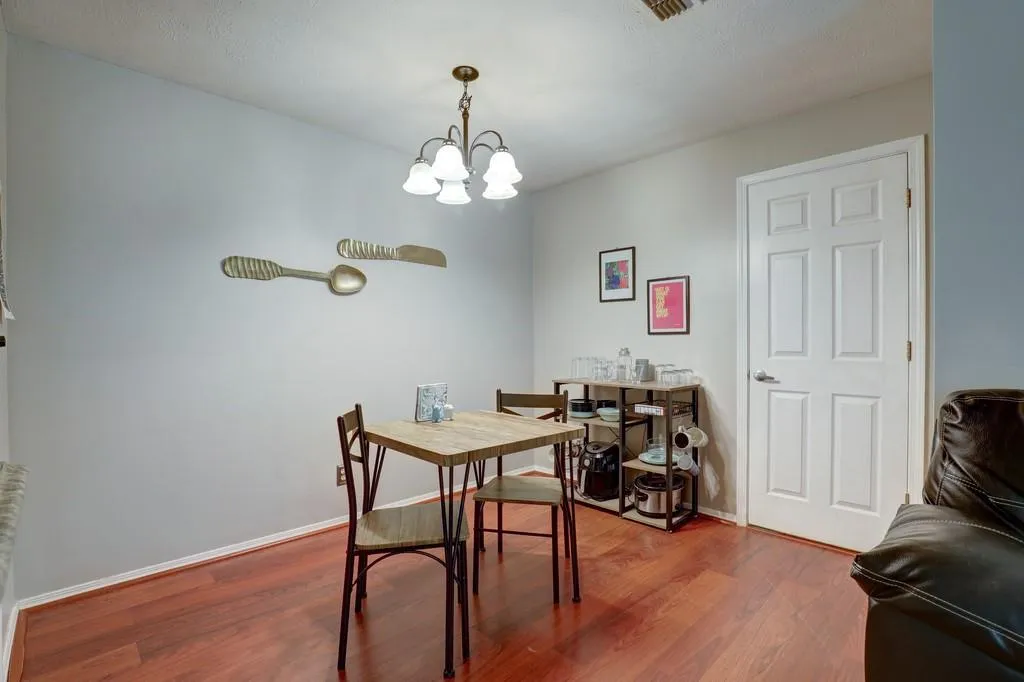 502 Gettysburg Place, Atlanta, Georgia 30350, 2 Bedrooms Bedrooms, ,2 BathroomsBathrooms,Residential,Sold,502 Gettysburg Place,6720501