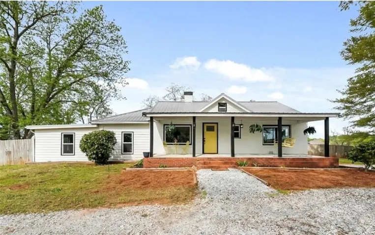 1015 Sid Hunter Road, Senoia, Georgia 30276