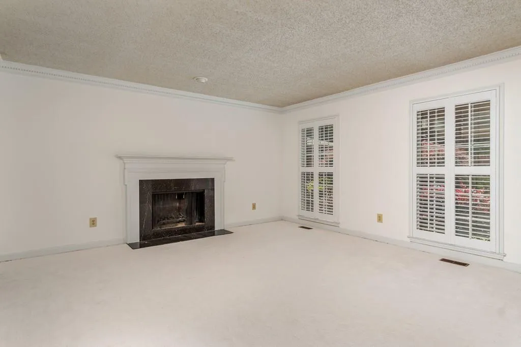 376 The Chace, Sandy Springs, Georgia 30328, 2 Bedrooms Bedrooms, ,2 BathroomsBathrooms,Residential,Sold,376 The Chace,6548130