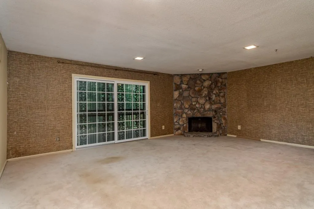 376 The Chace, Sandy Springs, Georgia 30328, 2 Bedrooms Bedrooms, ,2 BathroomsBathrooms,Residential,Sold,376 The Chace,6548130