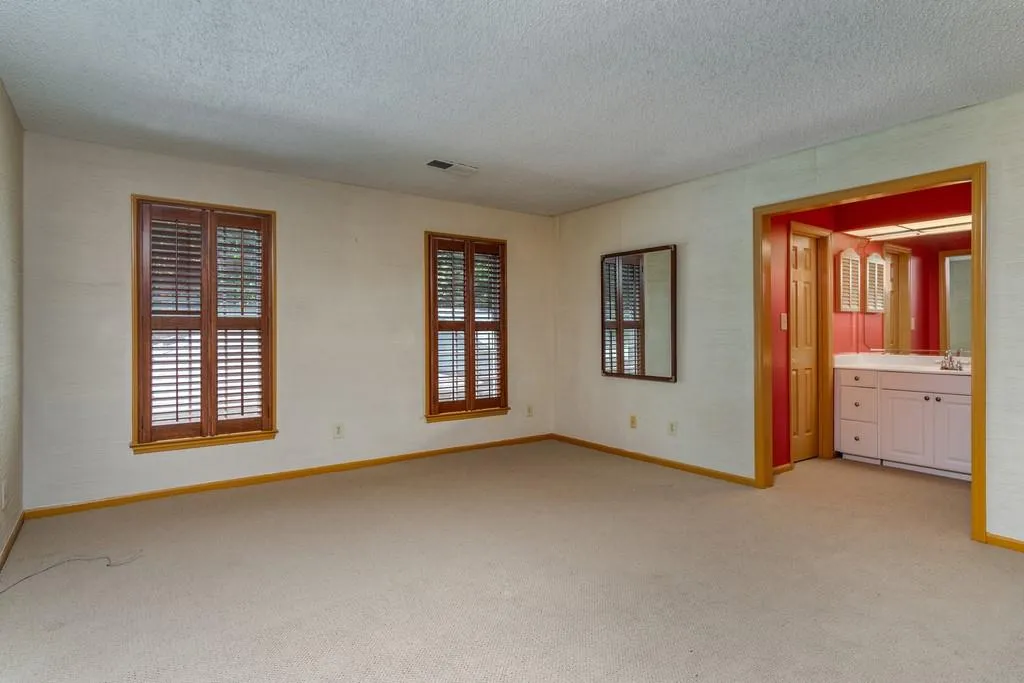 376 The Chace, Sandy Springs, Georgia 30328, 2 Bedrooms Bedrooms, ,2 BathroomsBathrooms,Residential,Sold,376 The Chace,6548130