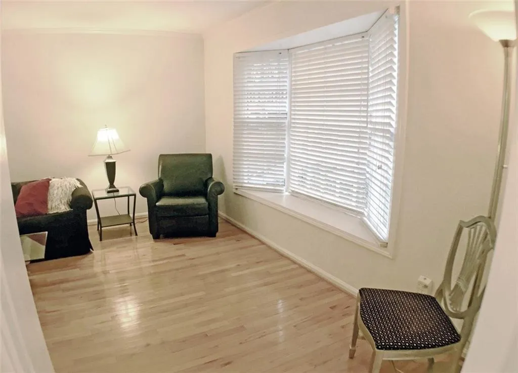 6520 Roswell Road Unit 40, Sandy Springs, Georgia 30328, 2 Bedrooms Bedrooms, ,1 BathroomBathrooms,Residential,Sold,6520 Roswell Road Unit 40,5944581
