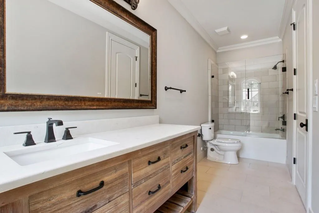 205 Rivermere Way, Atlanta, Georgia 30350, 6 Bedrooms Bedrooms, ,6 BathroomsBathrooms,Residential,Sold,205 Rivermere Way,5773185