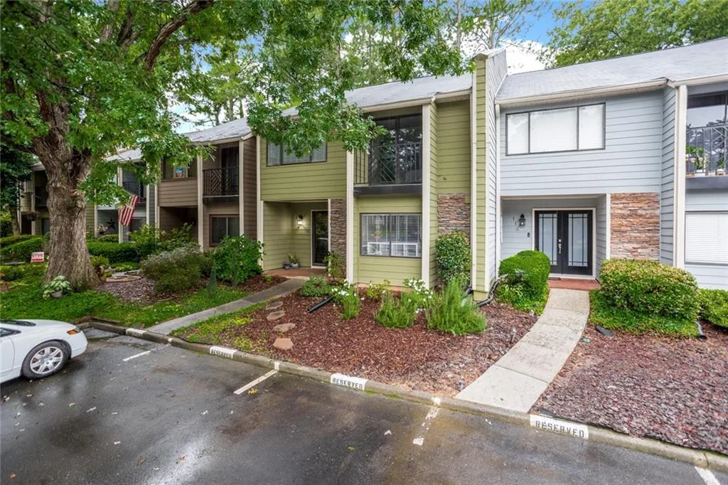 114 Goldrush Circle, Sandy Springs, Georgia 30328, 2 Bedrooms Bedrooms, ,2 BathroomsBathrooms,Residential,Sold,114 Goldrush Circle,6947242