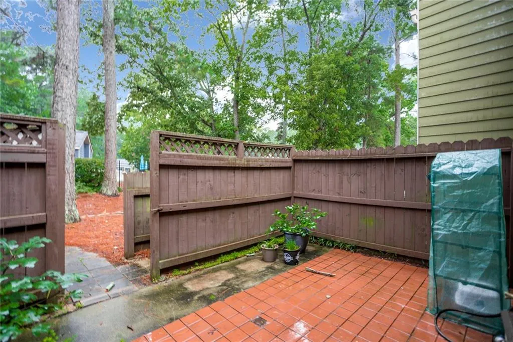 114 Goldrush Circle, Sandy Springs, Georgia 30328, 2 Bedrooms Bedrooms, ,2 BathroomsBathrooms,Residential,Sold,114 Goldrush Circle,6947242