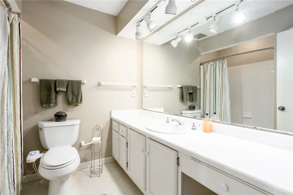 114 Goldrush Circle, Sandy Springs, Georgia 30328, 2 Bedrooms Bedrooms, ,2 BathroomsBathrooms,Residential,Sold,114 Goldrush Circle,6947242