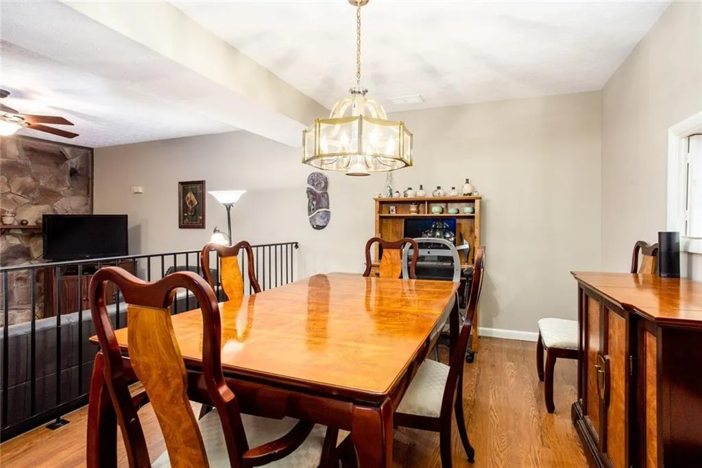 114 Goldrush Circle, Sandy Springs, Georgia 30328, 2 Bedrooms Bedrooms, ,2 BathroomsBathrooms,Residential,Sold,114 Goldrush Circle,6947242