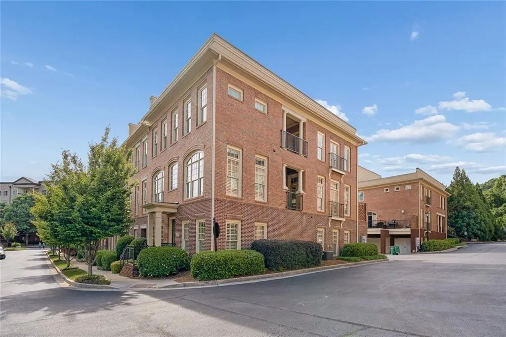 1114 River Vista Drive, Atlanta, Georgia 30339, 4 Bedrooms Bedrooms, 0 ,4 BathroomsBathrooms,Residential,Sold,1114 River Vista Drive,7766627