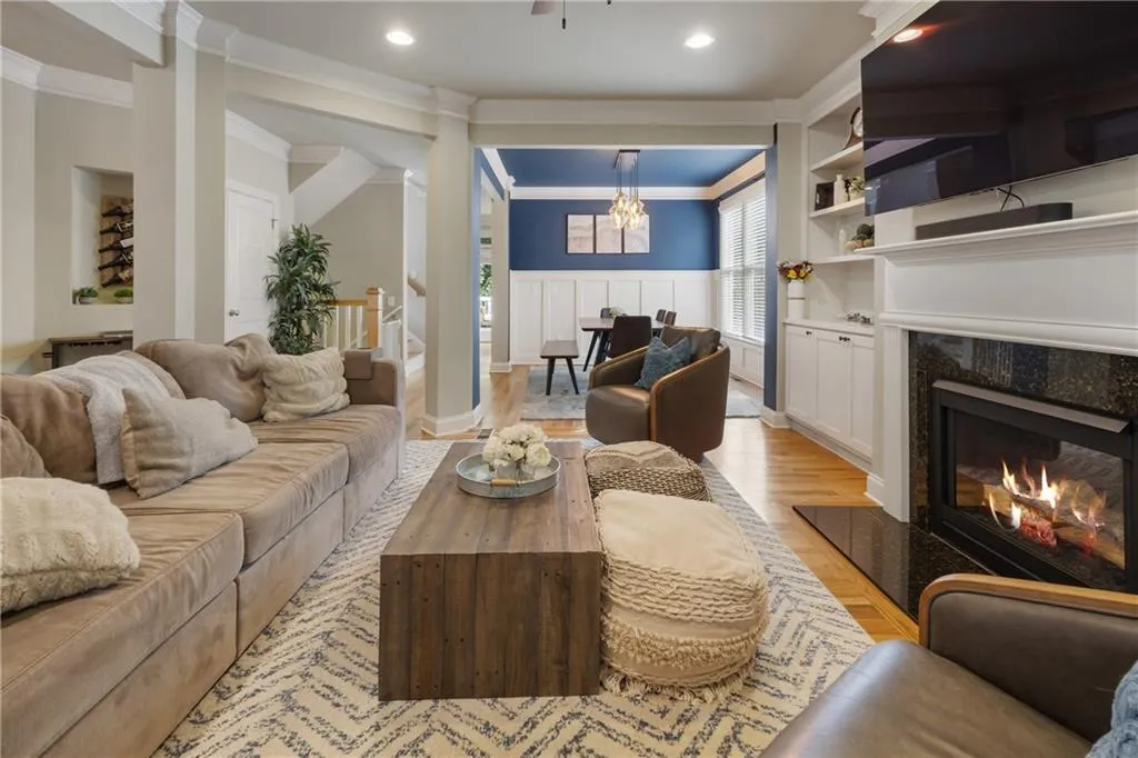 1638 Gilstrap Lane Nw, Atlanta, Georgia 30318, 4 Bedrooms Bedrooms, ,3 BathroomsBathrooms,Residential,For Sale,1638 Gilstrap Lane Nw,7643115
