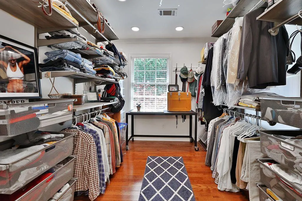 101 Jefferson Circle, Sandy Springs, Georgia 30328, 4 Bedrooms Bedrooms, ,3 BathroomsBathrooms,Residential,Sold,101 Jefferson Circle,7055143