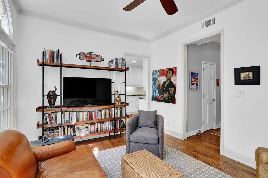 101 Jefferson Circle, Sandy Springs, Georgia 30328, 4 Bedrooms Bedrooms, ,3 BathroomsBathrooms,Residential,Sold,101 Jefferson Circle,7055143