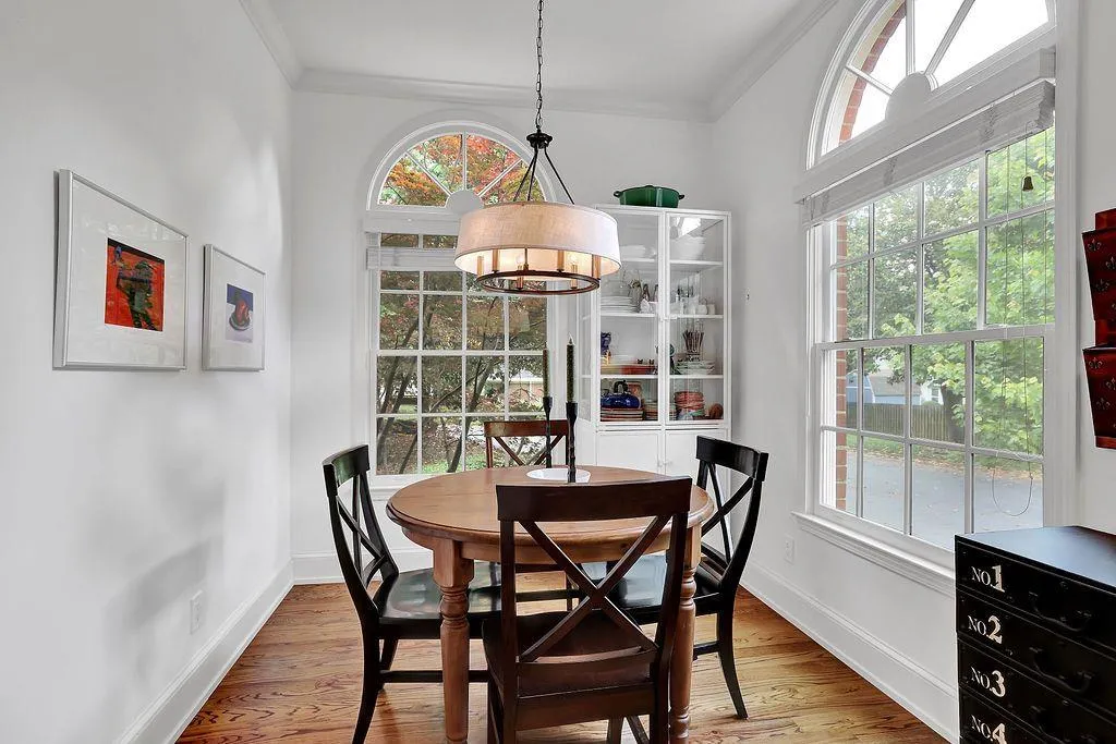 101 Jefferson Circle, Sandy Springs, Georgia 30328, 4 Bedrooms Bedrooms, ,3 BathroomsBathrooms,Residential,Sold,101 Jefferson Circle,7055143