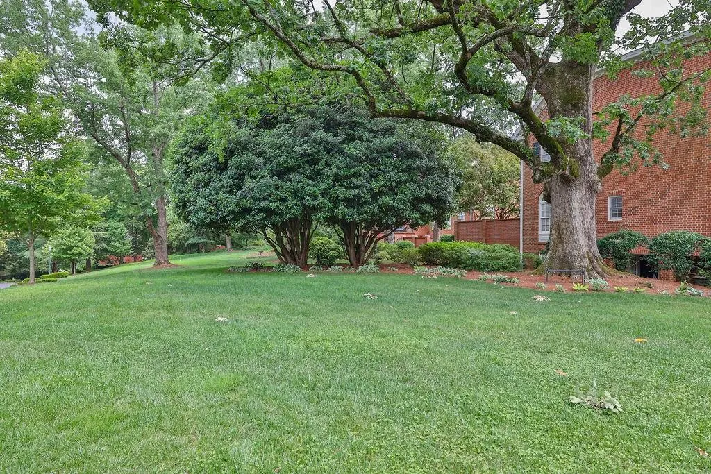 101 Jefferson Circle, Sandy Springs, Georgia 30328, 4 Bedrooms Bedrooms, ,3 BathroomsBathrooms,Residential,Sold,101 Jefferson Circle,7055143