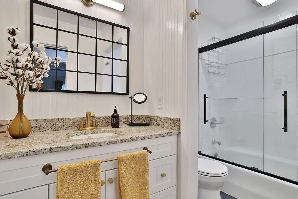 101 Jefferson Circle, Sandy Springs, Georgia 30328, 4 Bedrooms Bedrooms, ,3 BathroomsBathrooms,Residential,Sold,101 Jefferson Circle,7055143