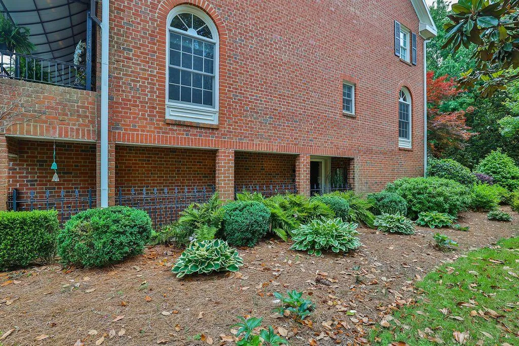 101 Jefferson Circle, Sandy Springs, Georgia 30328, 4 Bedrooms Bedrooms, ,3 BathroomsBathrooms,Residential,Sold,101 Jefferson Circle,7055143