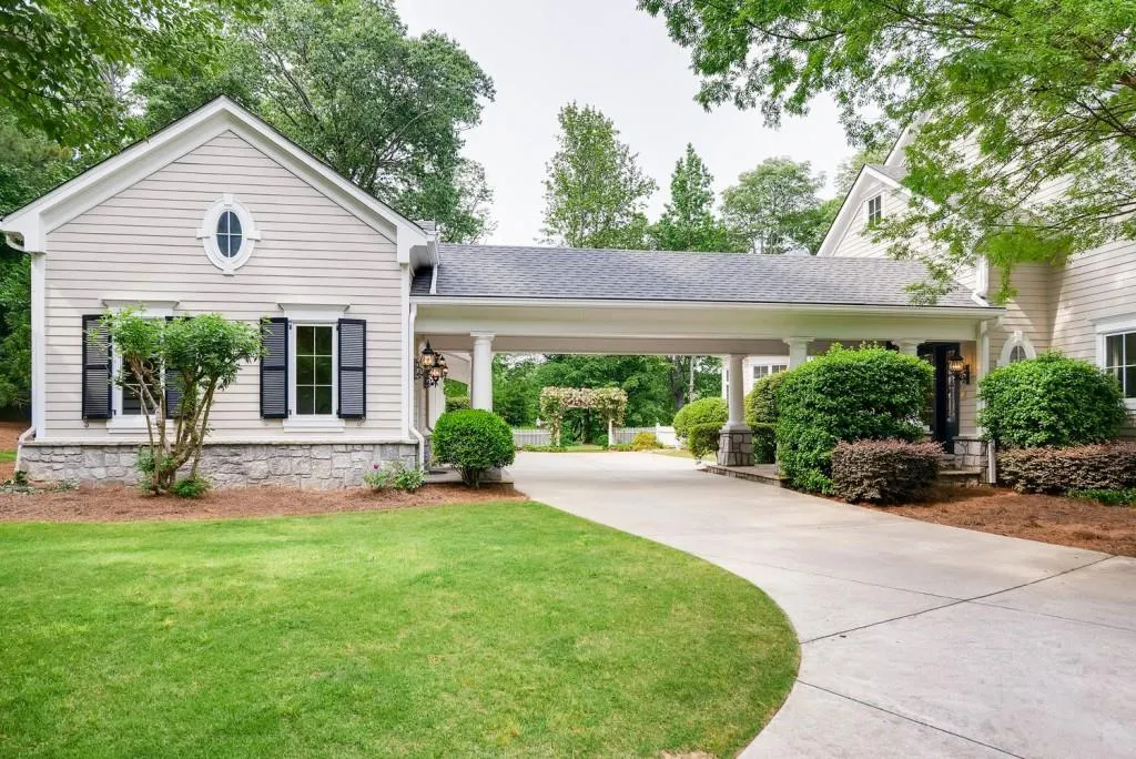 2130 Clay Drive, Sandy Springs, Georgia 30350, 6 Bedrooms Bedrooms, ,7 BathroomsBathrooms,Residential,Sold,2130 Clay Drive,6013715