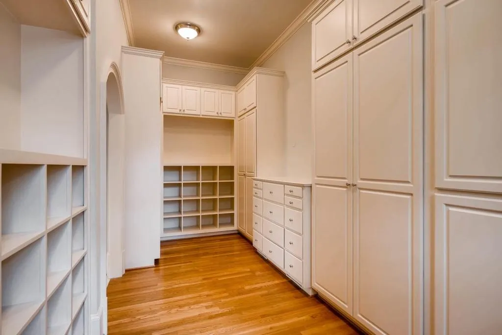 2130 Clay Drive, Sandy Springs, Georgia 30350, 6 Bedrooms Bedrooms, ,7 BathroomsBathrooms,Residential,Sold,2130 Clay Drive,6013715
