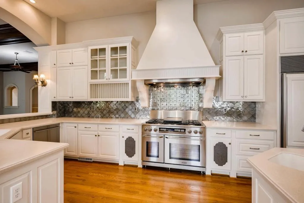 2130 Clay Drive, Sandy Springs, Georgia 30350, 6 Bedrooms Bedrooms, ,7 BathroomsBathrooms,Residential,Sold,2130 Clay Drive,6013715