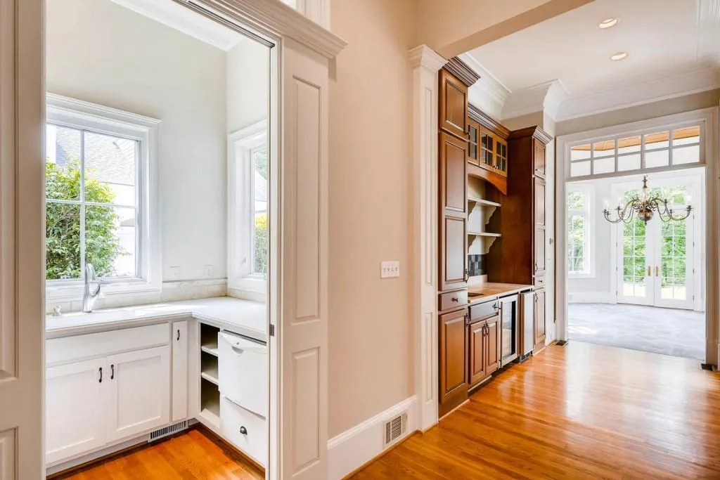 2130 Clay Drive, Sandy Springs, Georgia 30350, 6 Bedrooms Bedrooms, ,7 BathroomsBathrooms,Residential,Sold,2130 Clay Drive,6013715