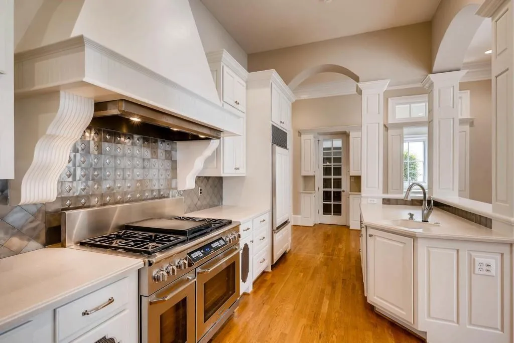 2130 Clay Drive, Sandy Springs, Georgia 30350, 6 Bedrooms Bedrooms, ,7 BathroomsBathrooms,Residential,Sold,2130 Clay Drive,6013715