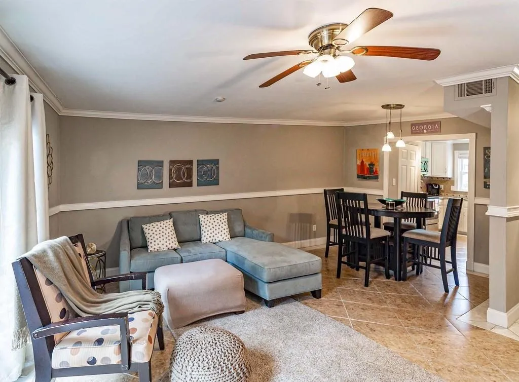 6700 Roswell Road Unit 16c, Atlanta, Georgia 30328, 2 Bedrooms Bedrooms, ,1 BathroomBathrooms,Residential,Sold,6700 Roswell Road Unit 16c,6580036