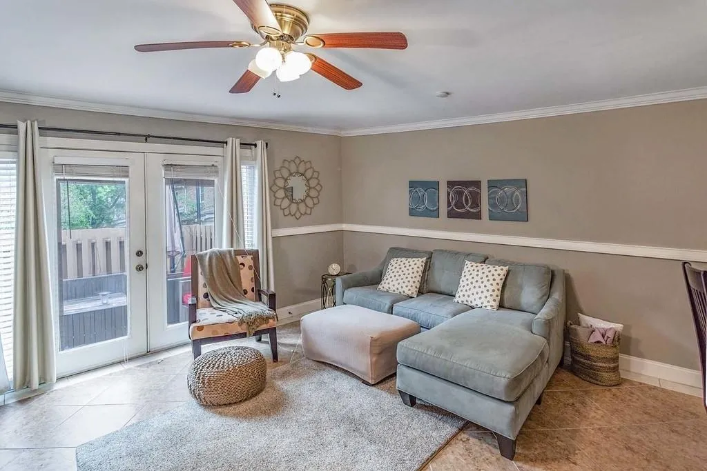 6700 Roswell Road Unit 16c, Atlanta, Georgia 30328, 2 Bedrooms Bedrooms, ,1 BathroomBathrooms,Residential,Sold,6700 Roswell Road Unit 16c,6580036