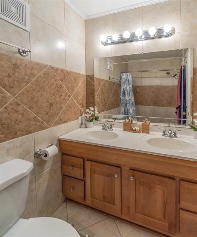 6700 Roswell Road Unit 16c, Atlanta, Georgia 30328, 2 Bedrooms Bedrooms, ,1 BathroomBathrooms,Residential,Sold,6700 Roswell Road Unit 16c,6580036