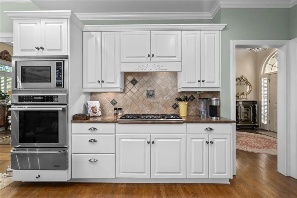 268 Spalding Gates Drive, Atlanta, Georgia 30328, 4 Bedrooms Bedrooms, ,3 BathroomsBathrooms,Residential,Sold,268 Spalding Gates Drive,7395422