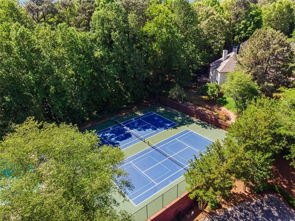 268 Spalding Gates Drive, Atlanta, Georgia 30328, 4 Bedrooms Bedrooms, ,3 BathroomsBathrooms,Residential,Sold,268 Spalding Gates Drive,7395422