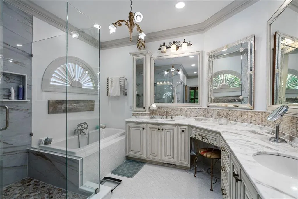 268 Spalding Gates Drive, Atlanta, Georgia 30328, 4 Bedrooms Bedrooms, ,3 BathroomsBathrooms,Residential,Sold,268 Spalding Gates Drive,7395422