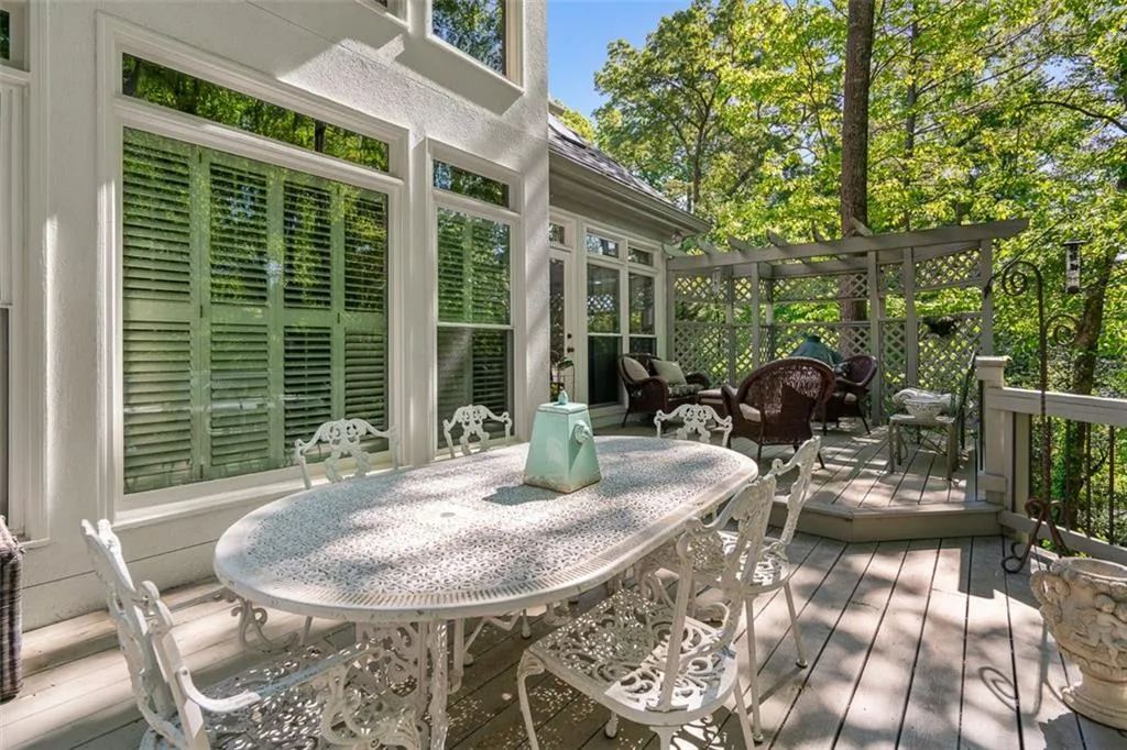 268 Spalding Gates Drive, Atlanta, Georgia 30328, 4 Bedrooms Bedrooms, ,3 BathroomsBathrooms,Residential,Sold,268 Spalding Gates Drive,7395422