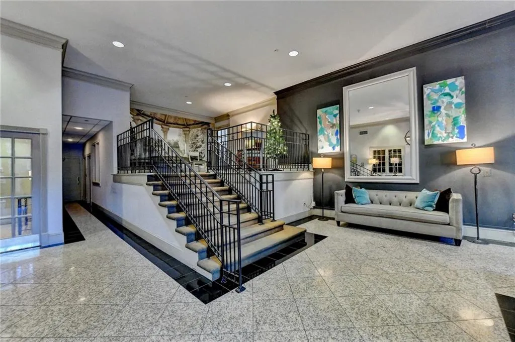 275 13th Street Ne Unit 310, Atlanta, Georgia 30309, 1 Bedroom Bedrooms, ,1 BathroomBathrooms,Residential,For Sale,275 13th Street Ne Unit 310,7648279