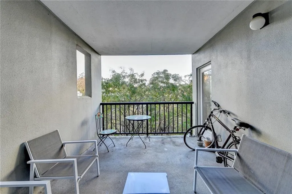 275 13th Street Ne Unit 310, Atlanta, Georgia 30309, 1 Bedroom Bedrooms, ,1 BathroomBathrooms,Residential,For Sale,275 13th Street Ne Unit 310,7648279