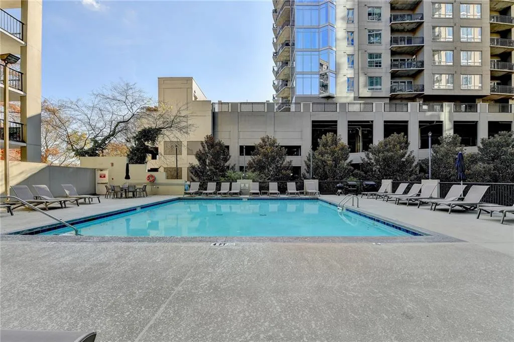 275 13th Street Ne Unit 310, Atlanta, Georgia 30309, 1 Bedroom Bedrooms, ,1 BathroomBathrooms,Residential,For Sale,275 13th Street Ne Unit 310,7648279