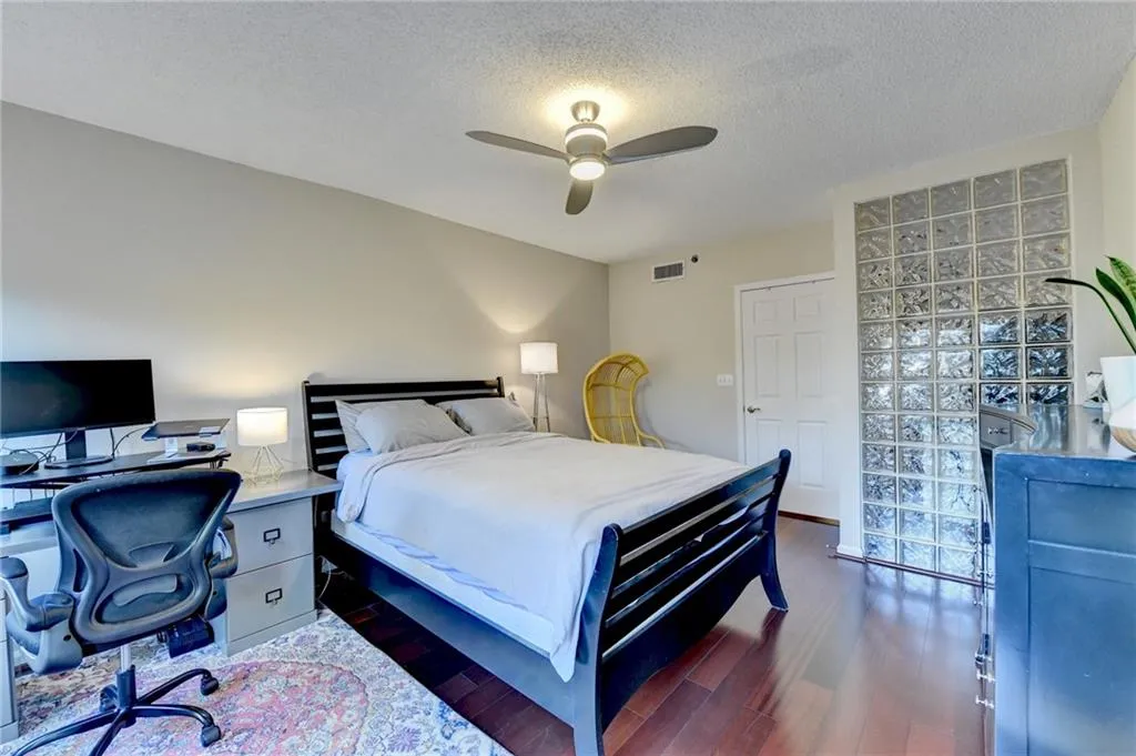 275 13th Street Ne Unit 310, Atlanta, Georgia 30309, 1 Bedroom Bedrooms, ,1 BathroomBathrooms,Residential,For Sale,275 13th Street Ne Unit 310,7648279