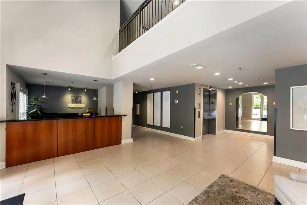 50 Biscayne Drive Nw Unit 5107, Atlanta, Georgia 30309, 2 Bedrooms Bedrooms, ,2 BathroomsBathrooms,Residential,For Sale,50 Biscayne Drive Nw Unit 5107,7602951