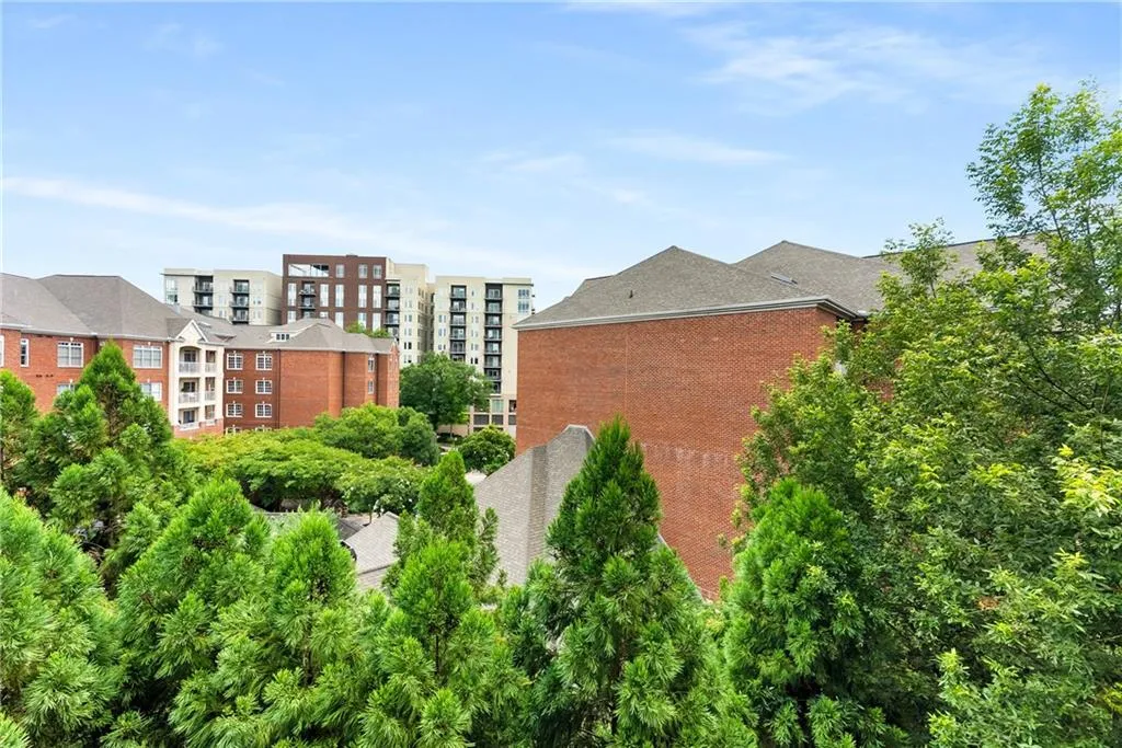 50 Biscayne Drive Nw Unit 5107, Atlanta, Georgia 30309, 2 Bedrooms Bedrooms, ,2 BathroomsBathrooms,Residential,For Sale,50 Biscayne Drive Nw Unit 5107,7602951