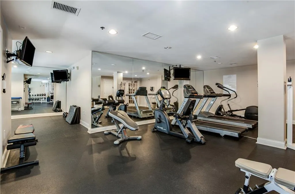 50 Biscayne Drive Nw Unit 5107, Atlanta, Georgia 30309, 2 Bedrooms Bedrooms, ,2 BathroomsBathrooms,Residential,For Sale,50 Biscayne Drive Nw Unit 5107,7602951
