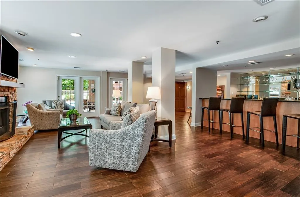50 Biscayne Drive Nw Unit 5107, Atlanta, Georgia 30309, 2 Bedrooms Bedrooms, ,2 BathroomsBathrooms,Residential,For Sale,50 Biscayne Drive Nw Unit 5107,7602951